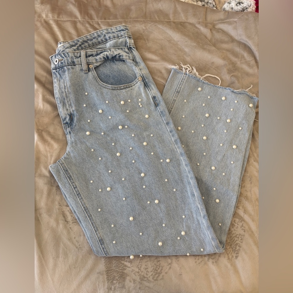 Pearl Embellished Loose Leg Jeans